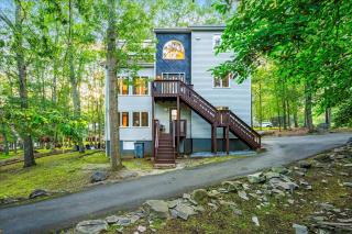 Sleeps 14 Hot Tub Paddle Boards Arcade Games - 5