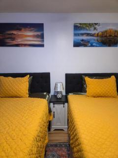 Brooklyn Luxury Suite - 4