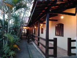 Haja Luz Casa Pousada no Centro de Itaqua - 0
