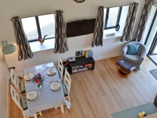 Ty Isaf Cottage - 5