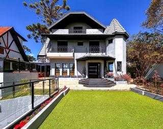 Casa com 4 Suites, Jacuzzi e Lareira Externa - 6
