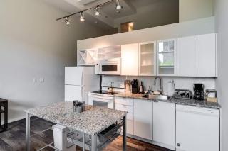 OTR Gym Pool Free parking walk to stadiums - 6