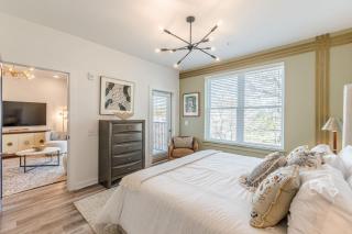 Beautiful 2B2B Condo with Free Street Parking 525Pkwy101 - 5