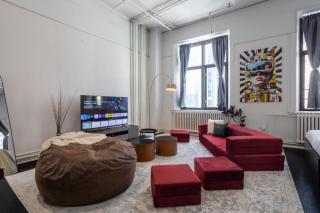 4 Stylish Lofts in Old Montreal - 8