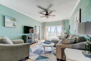 Ocean front view 2BR2BA Condo Pools Hot Tub Beach Access - 9