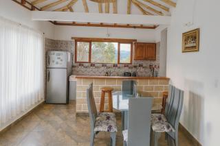 Cabaña familiar con 4 dormitorios y baños privados - Villa de Leyva - 3