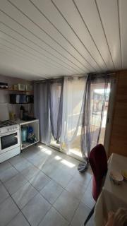 Appartement avec petite terrasse - 1