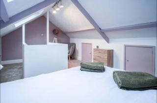 Family-Friendly Pink Cottage Central Tenby - 6