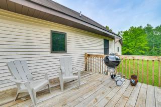 Remote and Peaceful Getaway with Games in Eckerman - - 8