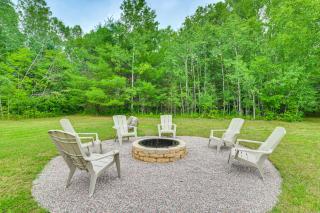 Remote and Peaceful Getaway with Games in Eckerman - - 3