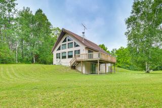 Remote and Peaceful Getaway with Games in Eckerman - - 2