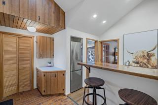 Canmore Cabin by Canadian Rockies Vacation Rentals - Canmore - 6