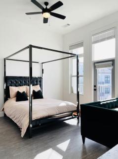 Upper Westside Jewel - 0