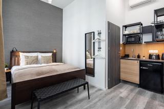 Central Modern Gem - 7