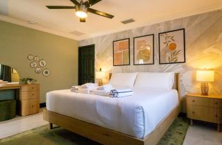 Terramar Villa- Luxury near Doral & MIA - Miami - 4