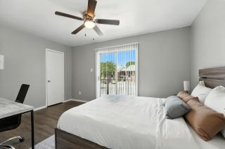 Comfortable 1br Midterm Housing I Free Parking - 3