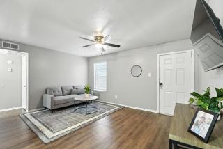 Comfortable 1br Midterm Housing I Free Parking - 9