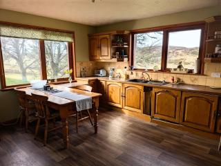 Rural retreat in the Highlands with spectacular views - 5