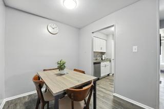 Budget-friendly 1bd Apartment I Free Parking - 3