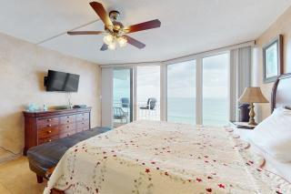 Paradise Cove - 1