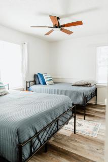 Near Lake, Trails & Logan, Free Paddleboards - 3