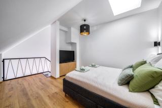 Premium Living Dob Street - with BALCONY - CITY CENTER - 7