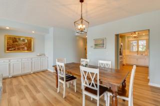 Clemson Game Retreat Lakefront Keowee Key Condo - Salem - 3
