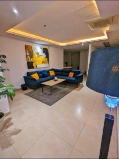 Luxury One Bedroom Apartment - Gold Crest Mall DHA P4 - 6