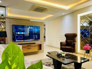 Royal Residency - Gold Crest Mall DHA P4 - Lahore - 7