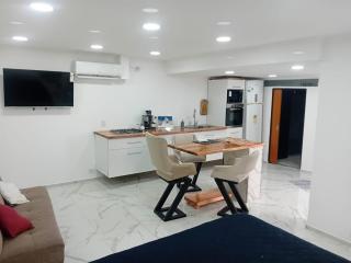 Acogedor monoambiente de patio interno - 6