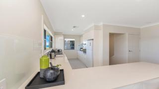 Ettalong Waterfront Retreat - Ettalong Beach - 4