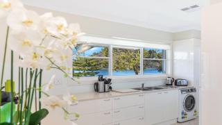Ettalong Waterfront Retreat - Ettalong Beach - 2