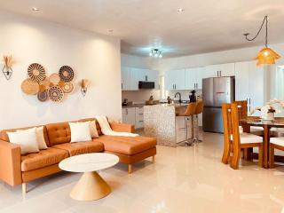 Penthouse paradise by the beach! - 1