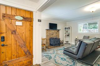 Gateway to Crater Lake Cabin in Klamath Falls! - 7