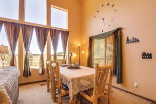 Luxe Cabin Retreat, Near Bryce and Zion Natl Parks! - 4