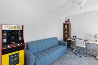 5 Bedroom New House in the CREST - 5