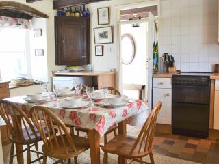 Trem-Y-Don Cottage - Trevine - 2