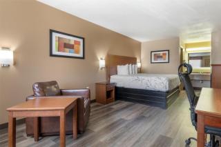 SureStay Plus Hotel by Best Western Poteau - 1