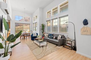 Sleeps 16 2 Homes Ocean Views Shared Pool Gym Near the Beach AvantStay - 4