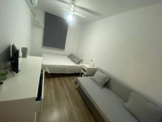 IDEAL PARA FERIA MALAGA! Piso Vacaciones en familia o amigos - 2