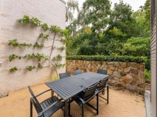 French Elegance in Bishopscourt - 5