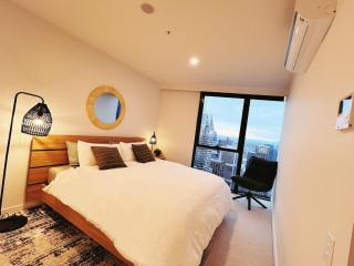 Melbourne's Premium on Spencer - 2
