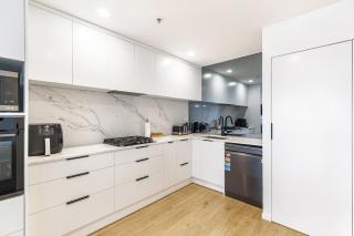 Central CBD Apt, Balcony & Parking by Zodiak Stays - Auckland - 8