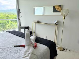 Luxury 2BR Bolongo Ocean View Private Beach - Higuera Blanca - 1