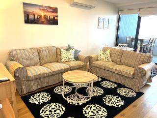 Bayview apartments Geelong city centre - 1