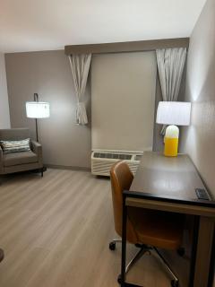Halsted Inn and Suites Harvey - Chicago Southland - Harvey - 4