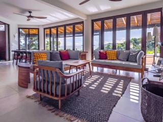 Villa Hermanos Luxury Home with Ocean View - 9