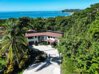 Villa Hermanos Luxury Home with Ocean View - 5