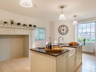 Bank House Apartment - 3