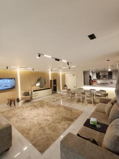 A modern hotel-style apartment - 0